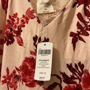 New with tag Soma nightgown